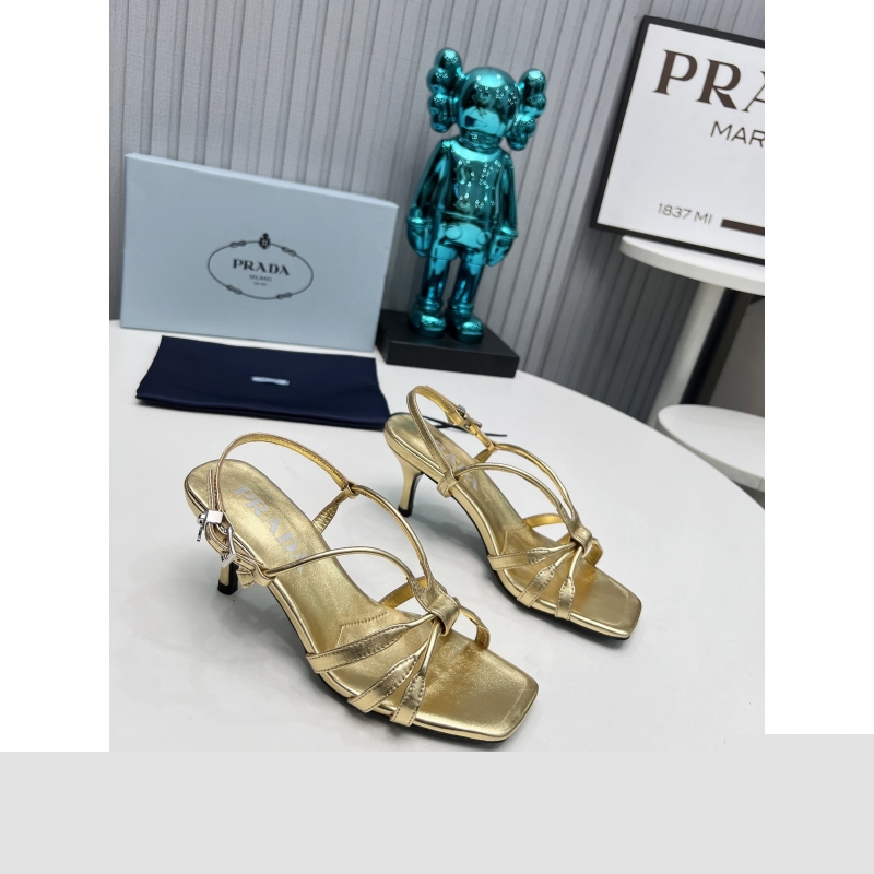 Pra*a sandals